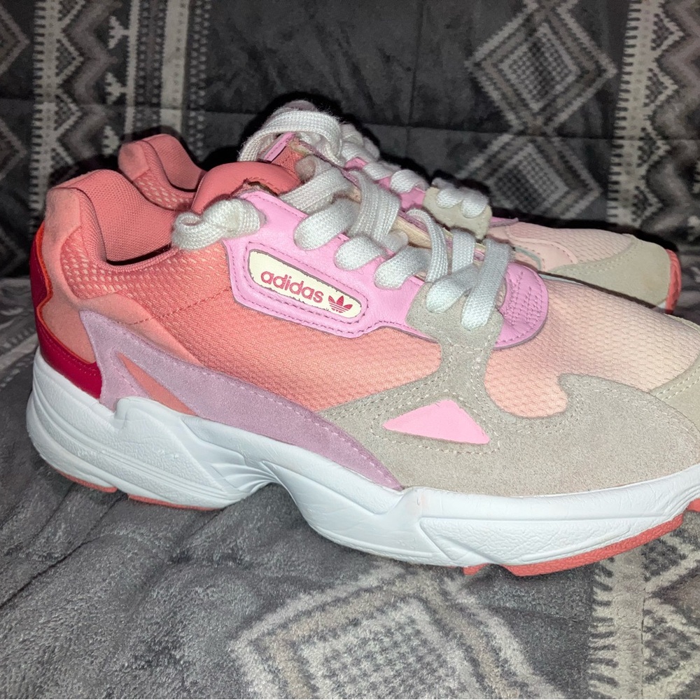 Adidas Women's falcon ‘pink’ LOOK AT PHOTOS FOR FACTS